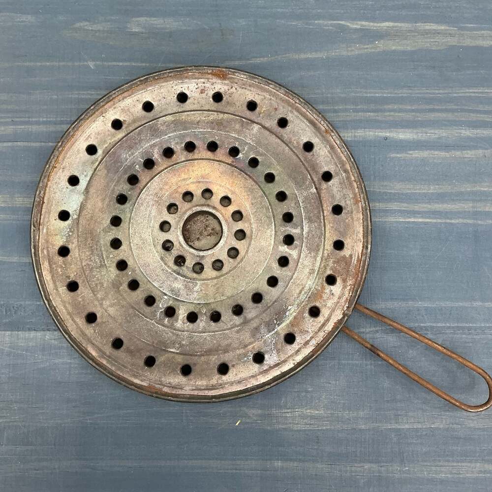 Vintage Aluminum Heat Diffuser Plate with Wire Handle Simmer Mat